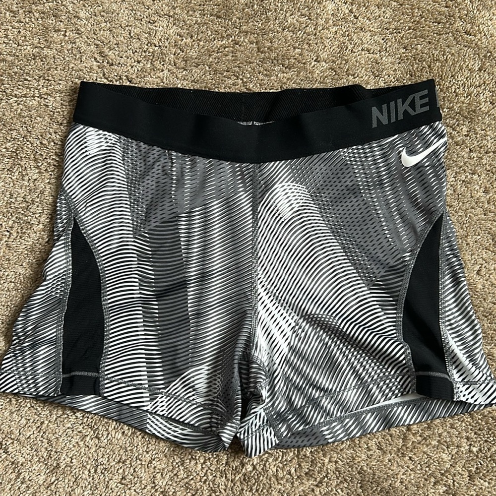 Nike Pros Dri-Fit: Gray,Black,White Size L